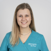 Dental Assistant Andee